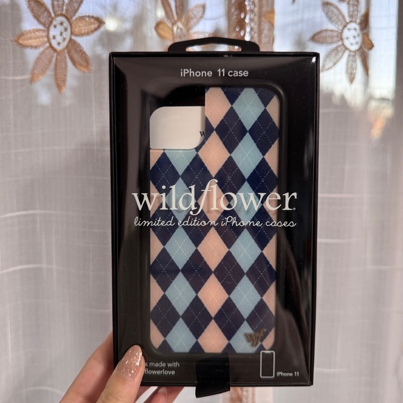 wildflower blair iphone 11 case - Picture 2 of 2
